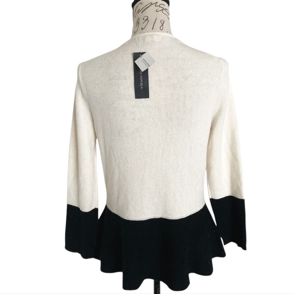Banana Republic Cashmere wool blend V neck peplum sweater L minimalist feminine - Picture 11 of 15